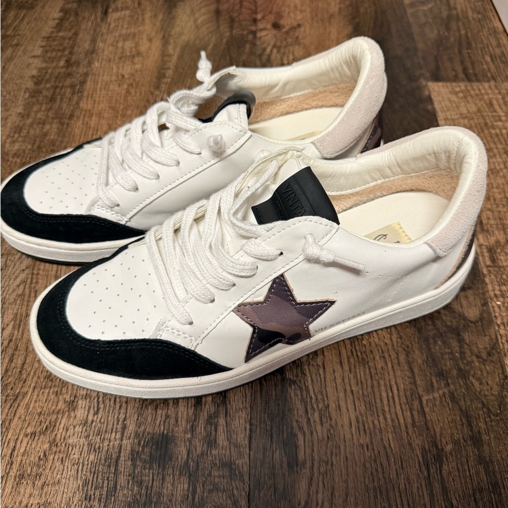 Women’s Vintage Havana White and Black Sneakers with Camo Star Detail